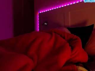 lusciouslipst live webcam show