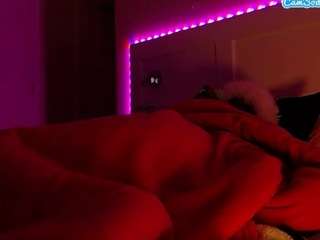 lusciouslipst live webcam show