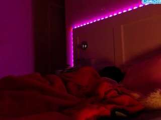 lusciouslipst's live room
