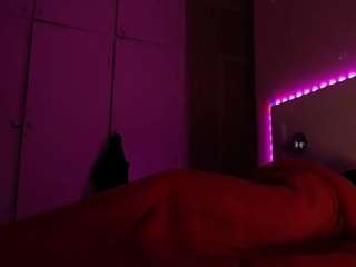 lusciouslipst live webcam show