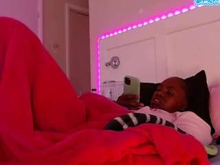 lusciouslipst live webcam show