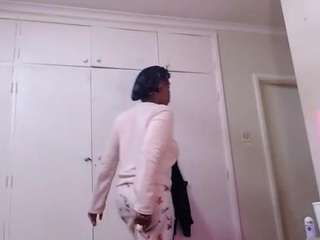 lusciouslipst live webcam show