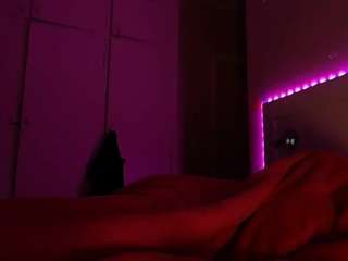 LusciousLipsT live webcam show