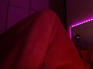 LusciousLipsT live webcam show
