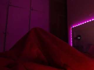 LusciousLipsT live webcam show