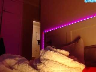 LusciousLipsT live webcam show