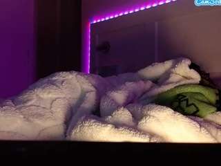 LusciousLipsT live webcam show