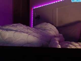 LusciousLipsT live webcam show