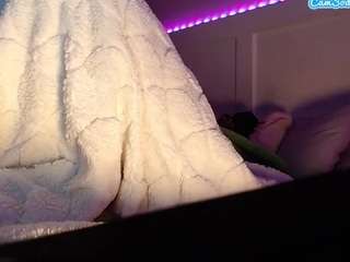 LusciousLipsT live webcam show