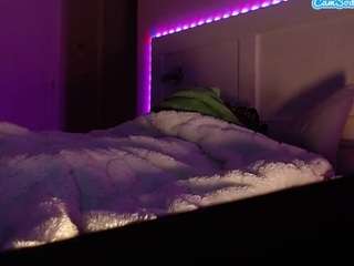 LusciousLipsT live webcam show