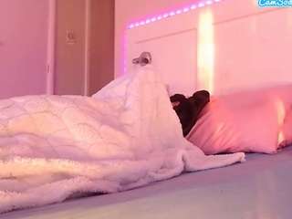 LusciousLipsT live webcam show
