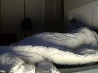 LusciousLipsT live webcam show