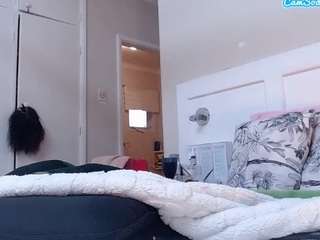 lusciouslipst's live room