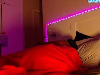 lusciouslipst's live room