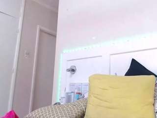 LusciousLipsT