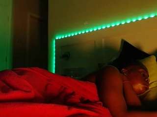 LusciousLipsT live cam preview