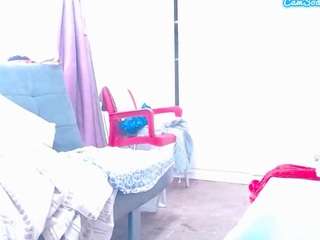 lusciouslipst's live room