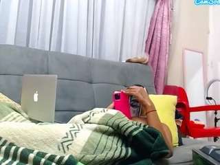 lusciouslipst's live room