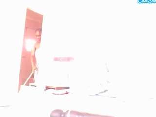 lusciouslipst's live room