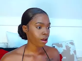 LusciousLipsT's Live Sex Cam Show