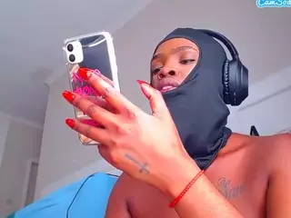 LusciousLipsT's Live Sex Cam Show