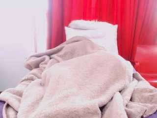 SexyBustyBoobs87 live cam preview