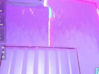 zarahfoster's CamSoda show and profile