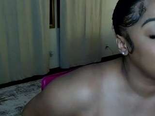 heavenalexus's CamSoda show and profile