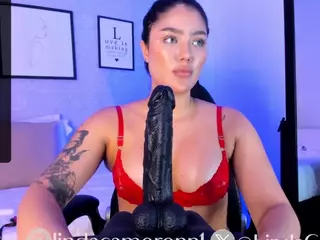 Linda-cameron's Live Sex Cam Show