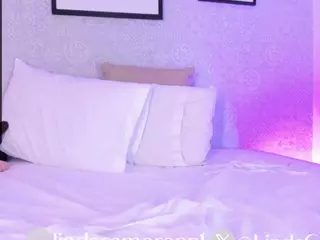 Linda-cameron's Live Sex Cam Show