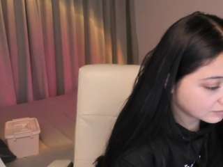 aliripaitcadu's CamSoda show and profile