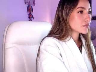holly-t's Cam show and profile