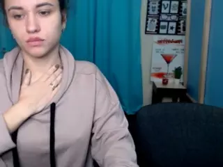 LillianLly's Live Sex Cam Show