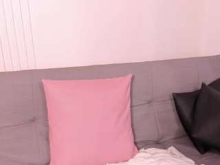 emma-hall2 Live Webcam on CamSoda