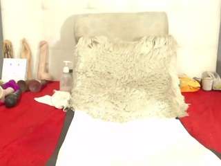 studtwoapples21 webcam model