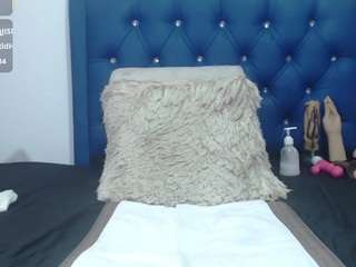 studtwoapples21 Tease live webcam