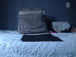 lilyhung2's Live Sex Cam Show