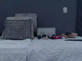 lilyhung2's Live Sex Cam Show