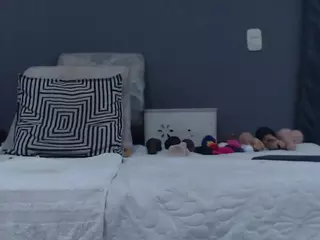 lilyhung2's Live Sex Cam Show