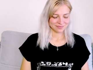 kristihoward webcam