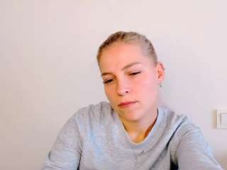 kristihoward Live Webcam on CamSoda
