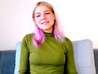 kristihoward Live Webcam on CamSoda