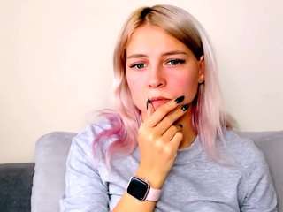 kristihoward webcam model