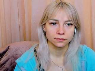 kristihoward live cam profile