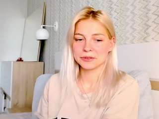 kristihoward Live Webcam on CamSoda