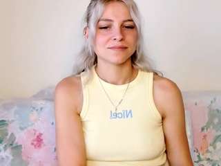 KristiHoward live webcam show