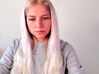 KristiHoward live cam preview