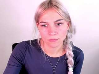 KristiHoward live cam preview