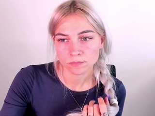 KristiHoward live cam preview