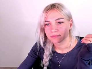 KristiHoward live cam preview